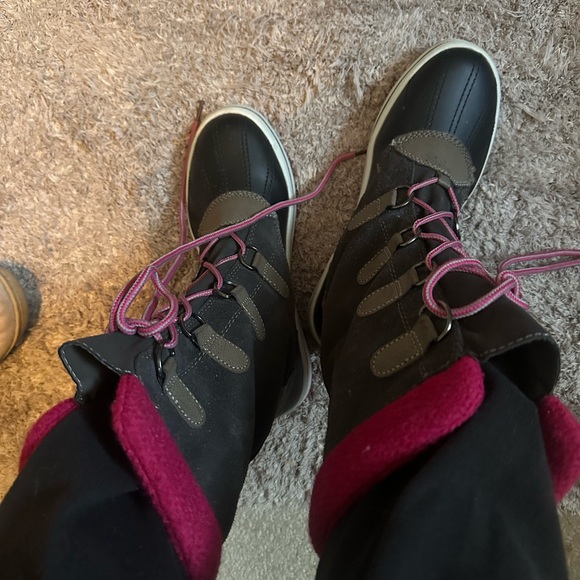 Size 7 Ladies leather winter boots - Picture 8 of 10